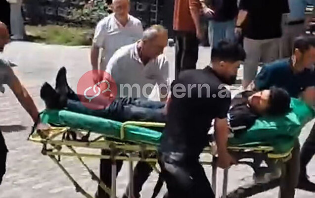 Xəzər Universitetində tələbə bıçaqlandı - Vəziyyəti ağırdır-Video-Yenilənib
