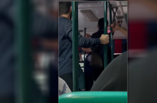 Bakıda avtobusda MÜBAHİSƏ: "Salaram səni təpiyimin altına, tez sür" - TƏFƏRRÜAT