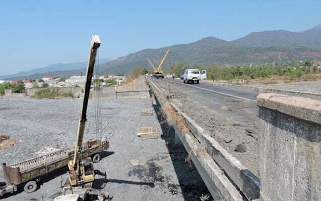 Bu yol bağlanır - Körpü təmir olunacaq