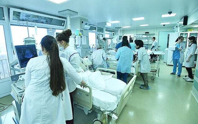 Gəncədəki xəstəxanada oksigen balonu yandı - Xəstələr təxliyə edilir