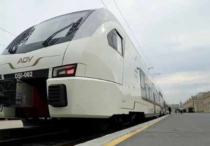 Qeyri-iş günlərində qatarlar bu qrafiklə işləyəcək