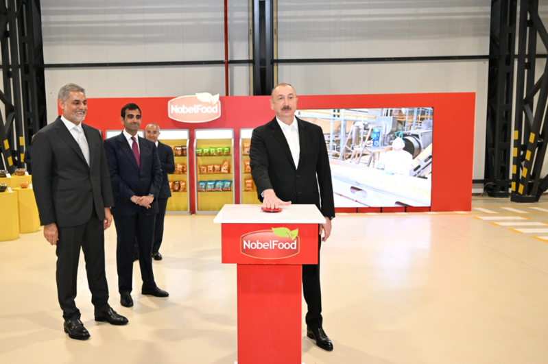 İlham Əliyev Bakıda yeni zavodun açılışında iştirak edib