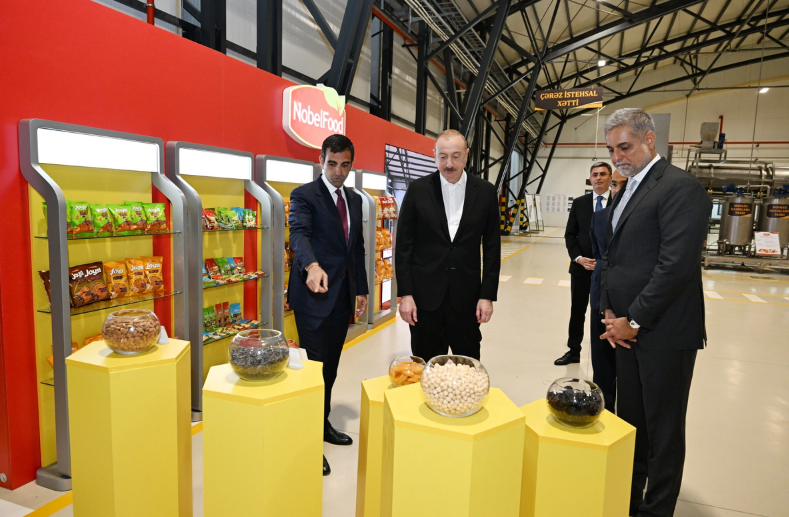 İlham Əliyev Bakıda yeni zavodun açılışında iştirak edib