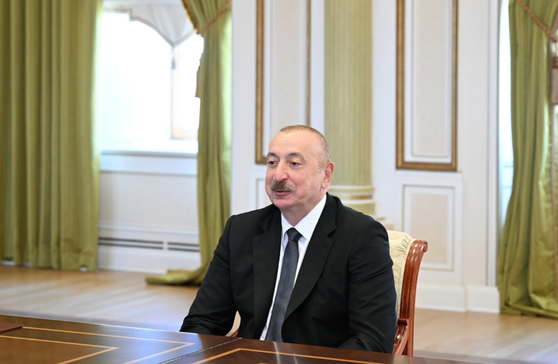 İlham Əliyev UFC-nin prezidentini qəbul edib