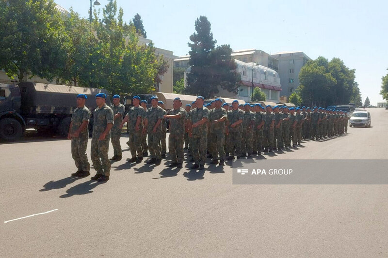 Xankəndi və Gəncədə hərbi yürüş keçirildi (YENİLƏNİB)