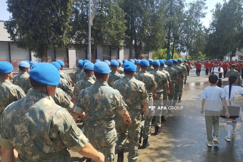 Xankəndi və Gəncədə hərbi yürüş keçirildi (YENİLƏNİB)