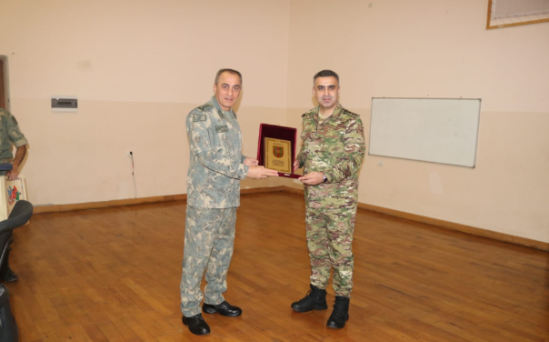 Hərbi prokuror bayram günləri sərhədlərdə