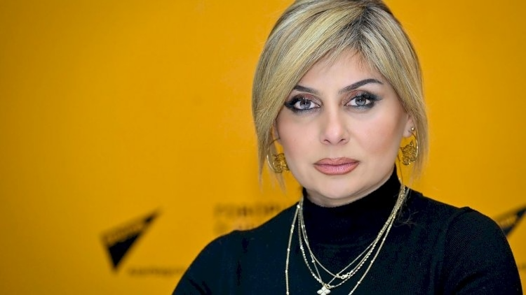 Şəbnəm və Vəfaya görə Əməkdar artist Rövşanə ilə "qırğına çıxdı" - VİDEO