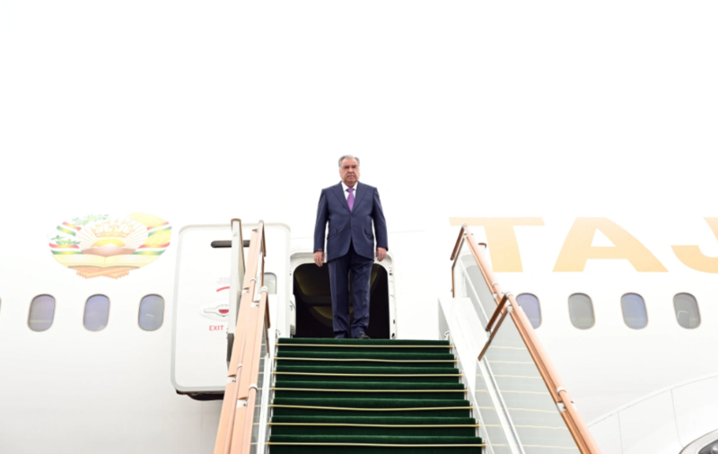 Tacikistan prezidenti Xankəndiyə gedib