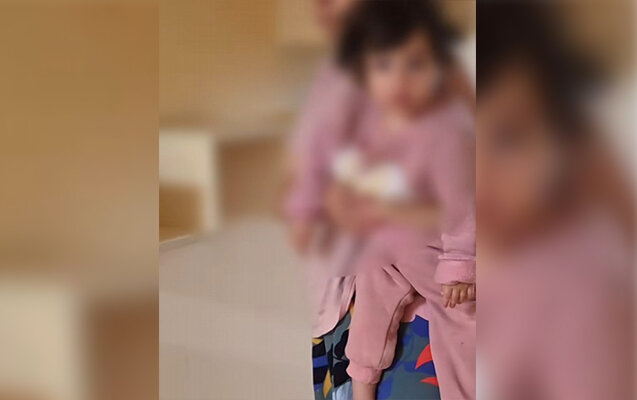 "Qardaşı onu körpə qızı ilə yatarkən öldürübmüş..."