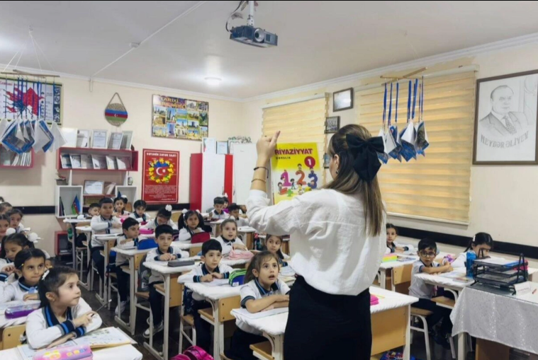 Bakıda ibtidai sinif müəllimi vəfat etdi