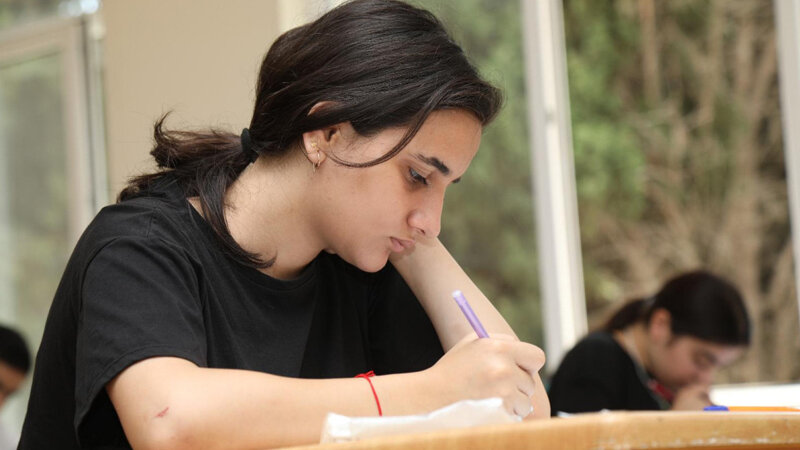 Tələbələrin köçürülməsi başladı