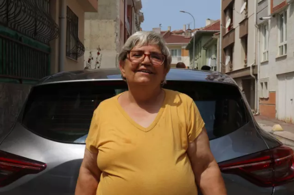 4 uşaq anası evində bıçaqlanaraq vəhşicəsinə qətlə yetirildi