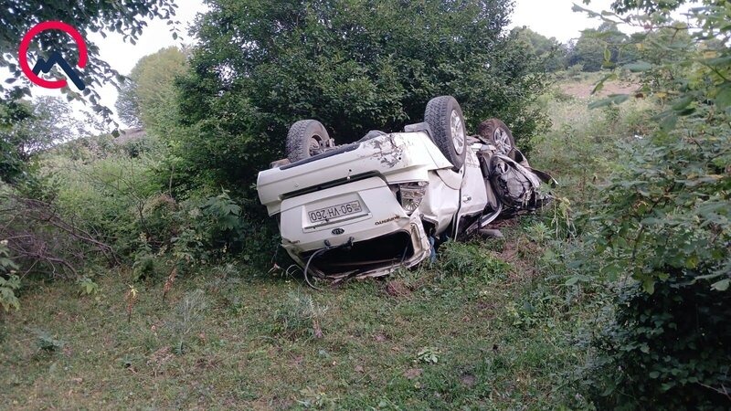 Aşan avtomobildə ölən Asəf ingilis dili müəllimi imiş - Foto