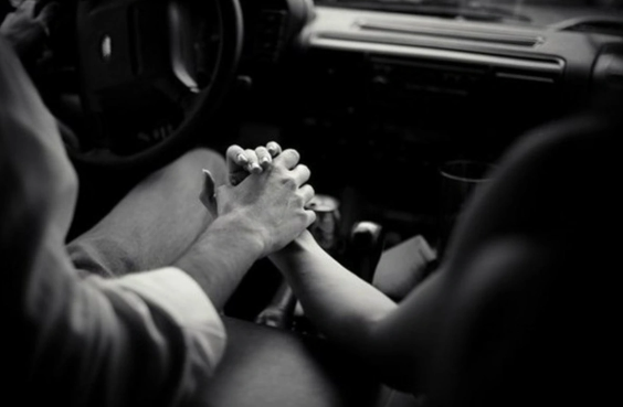 Ayrılmaq istəyən sevgilisini maşında döyən gənc oğlan cəzasız qaldı