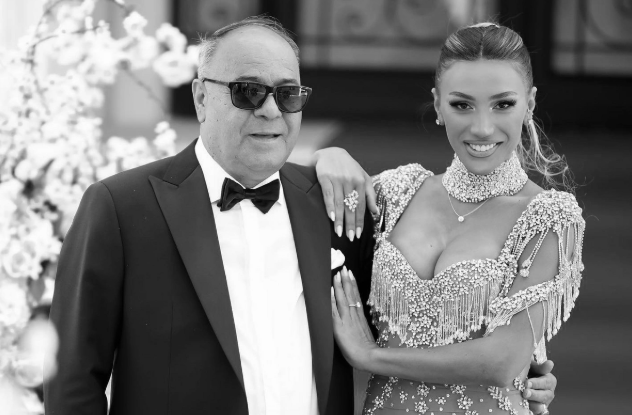 Tarix Əliyev Röyanın vəfat edən atasından yazdı