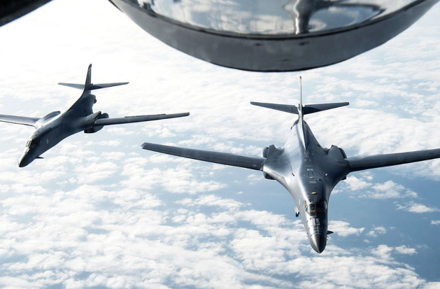 ABŞ Rusiya sərhədinə strateji bombardmançılarını göndərib