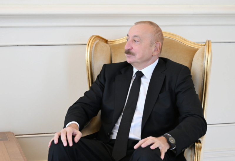 İlham Əliyev "The Goldman Sachs Group Inc." şirkətinin qlobal məsələlər üzrə prezidentini qəbul edib