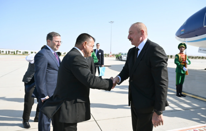 Azərbaycan Prezidenti İlham Əliyev Türkmənistanda işgüzar səfərdədir