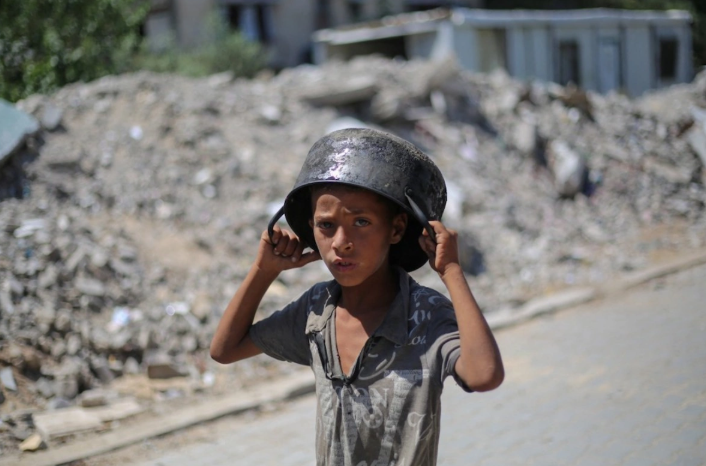 Qəzzada fəlakət: Uşaqlar aclıqdan ölür