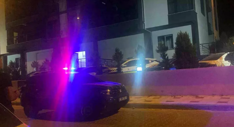 2 uşaq anası evində ölü tapıldı