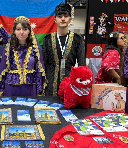 Aygün Bəylerin qızı qızıl və gümüş medallar qazanıb