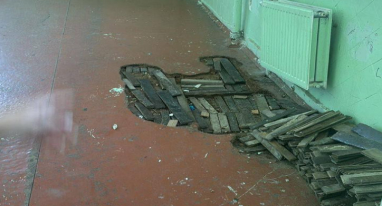 Bakıda liseyin təmiri üçün valideynlərdən pul tələb edilib?