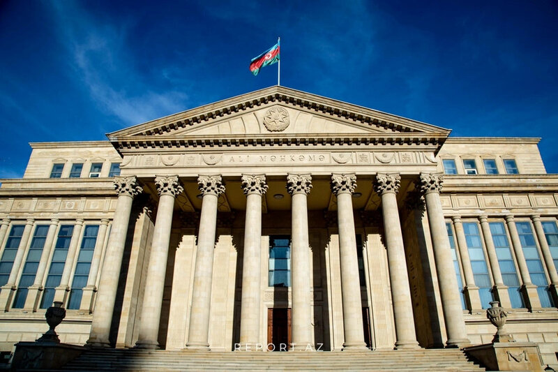 Ali Məhkəmə: Mənəvi zərərin ödənilməsi tələbini vərəsələr davam etdirə bilər