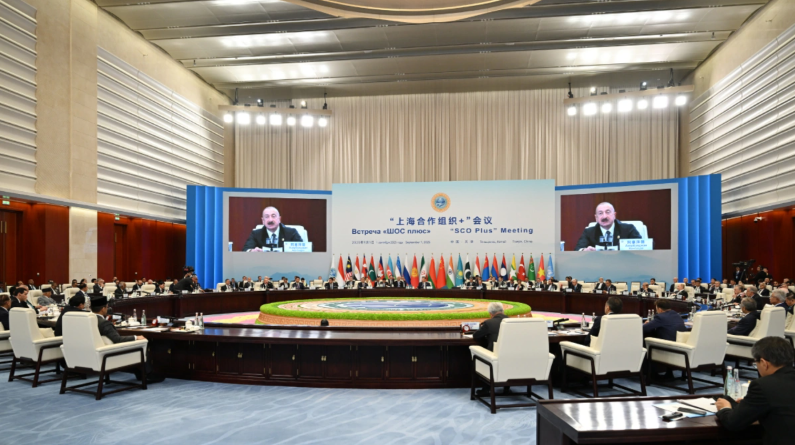 İlham Əliyev Çinin Tiencin şəhərində "ŞƏT plyus" formatında görüşdə çıxış edib