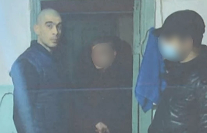 Sinif yoldaşını bayram günü qətlə yetirən şəxs həbsdə də cinayət törətdi