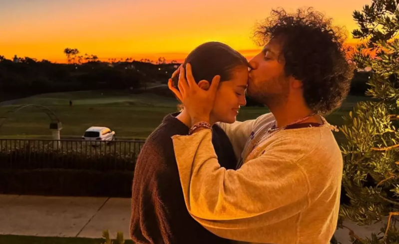 Selena Gomezdən romantik paylaşım - FOTO