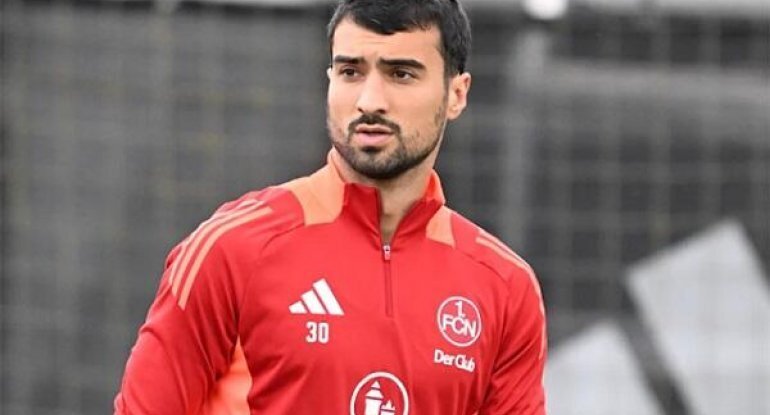 Xalqımıza bu məğlubiyyəti unutdurmaq istəyirik - Mahir Emreli