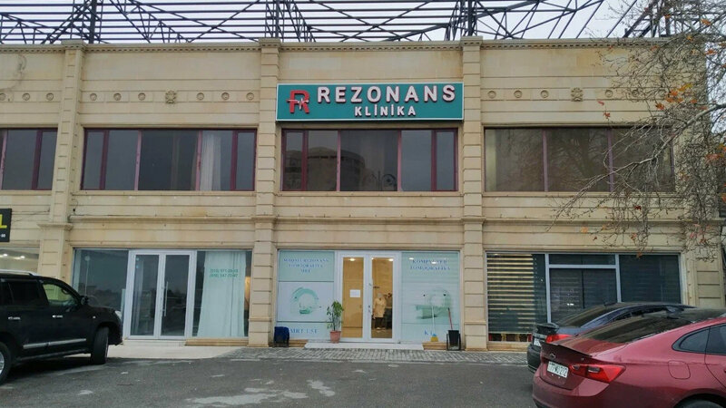 "Rezonans" klinikasında pasientin telefonu oğurlandı