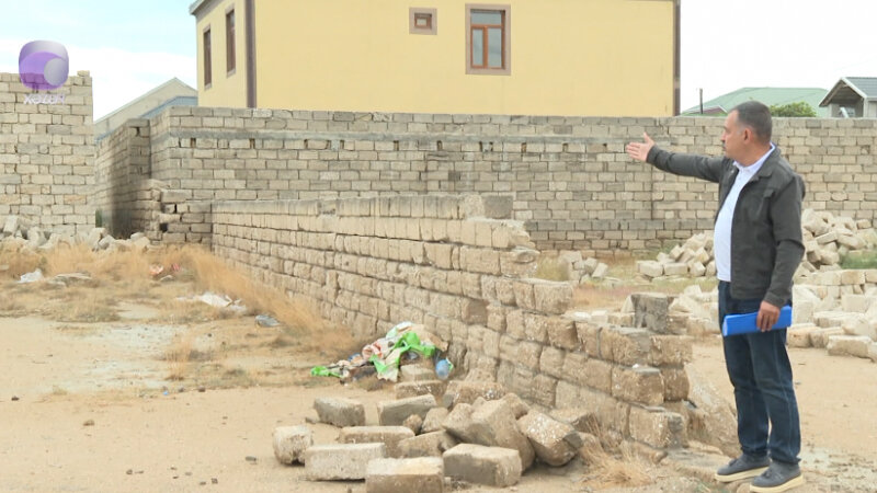 "Villa İnşaat"dan ev almaq istədi, 30 min manatı mənimsənildi (VİDEO)