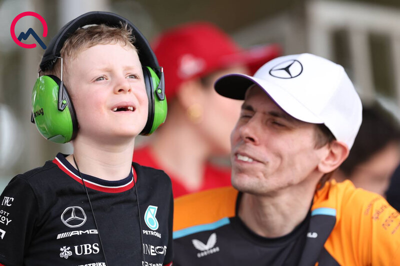 Trasda bolidlər, tribunada turistlər... - Adrenalin yarışından fotolar