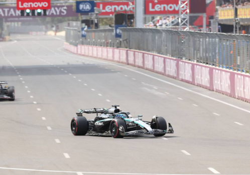 Formula 2-də sprint yarışları başladı