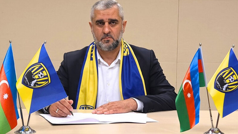 Adil Şükürov istefaya göndərildi