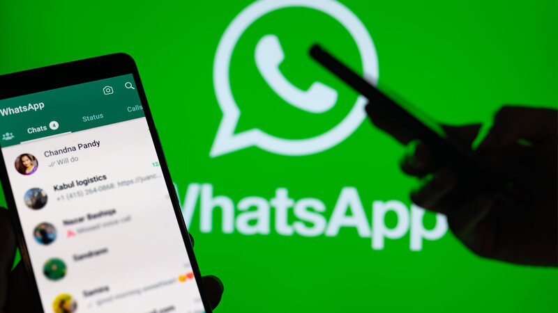 Həccə gedən anası ilə "WhatsApp"la danışmaq istədi, qonşunun yeznəsi pullarını oğurladı