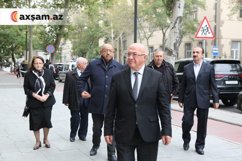 Məmurlar vida mərasimində - Fotolar