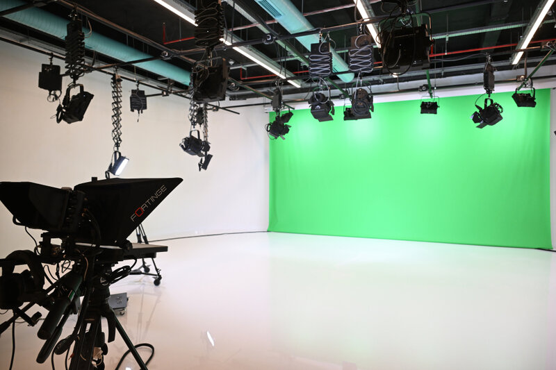 Bu gün açılışı olan universitetdən - Fotolar