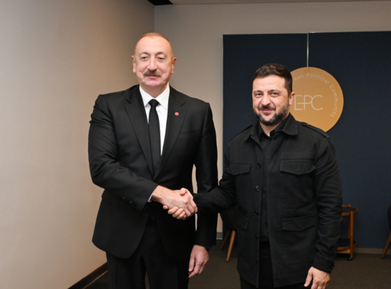 Azərbaycan Prezidentinin Kopenhagendə Ukrayna Prezidenti ilə görüşü olub