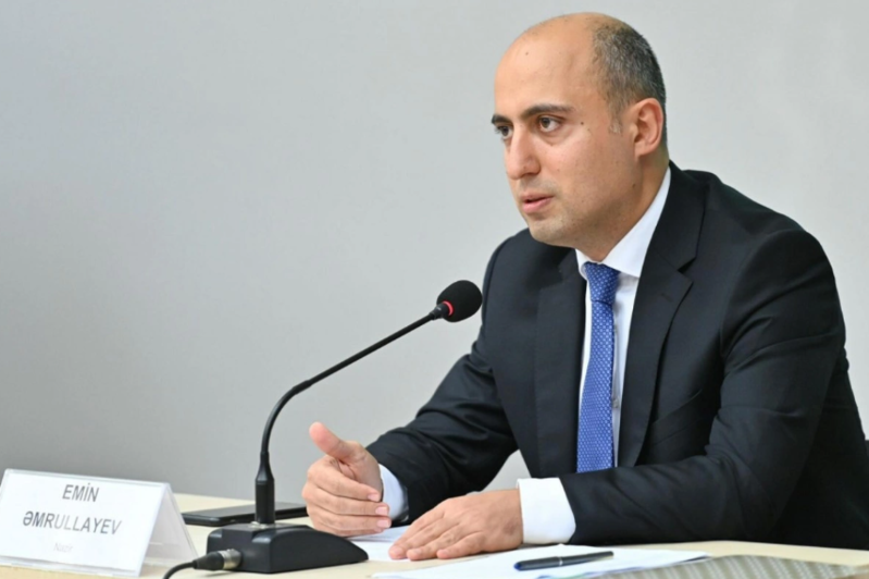 Emin Əmrullayev iki prorektoru işdən çıxardı