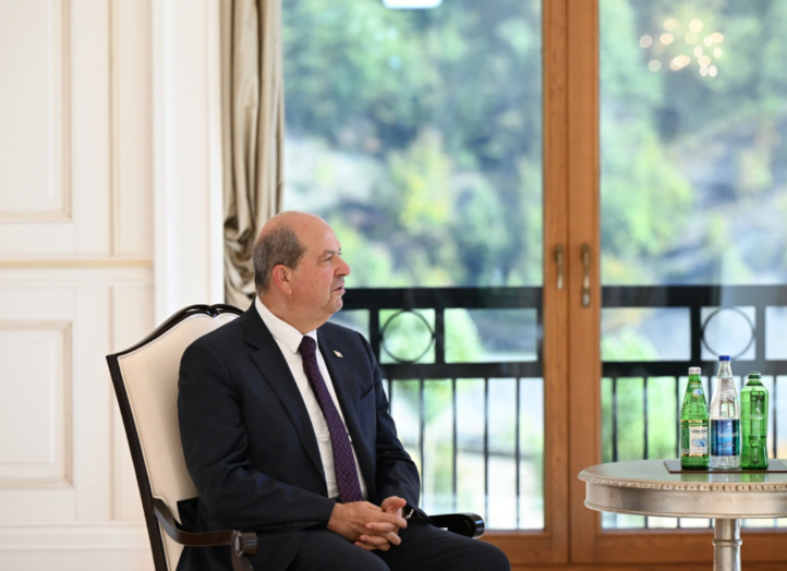 İlham Əliyev Qəbələdə Ersin Tatar ilə görüşüb