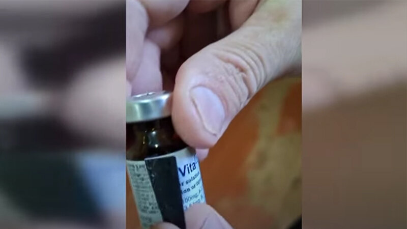 Bakıda köhnə dərman yeni etiketlə satılıb? (VİDEO)