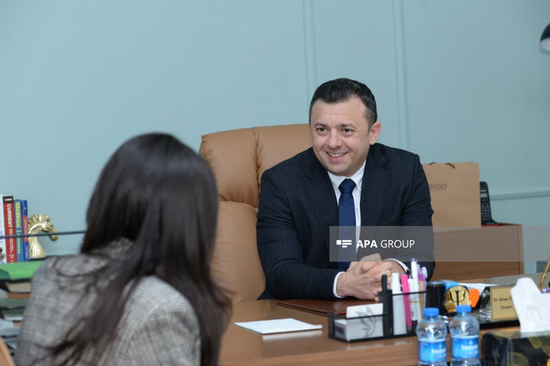 Psixiatr Orxan Fərəcli: "Bizim insanlarda depressiya ruhda yox, bədəndə özünü göstərir…" – Müsahibə