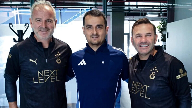 "Qarabağ"ın məşqçisi "Qalatasaray"ın düşərgəsində