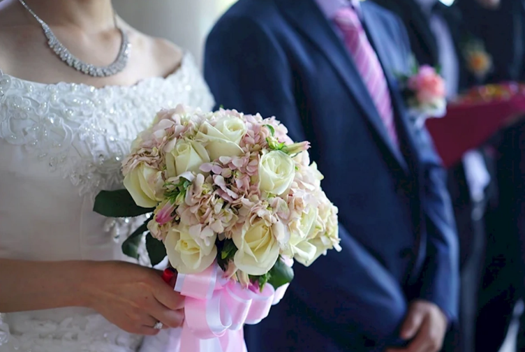 Hacıqabulda erkən nikah cəhdinin TƏFƏRRÜATI: "Xəstə uşağımın arzusu idi, gəlinsiz məclis etdik"