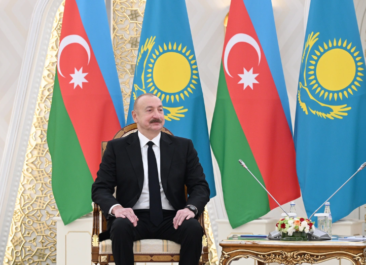 Astanada İlham Əliyevin Kasım-Jomart Tokayev ilə təkbətək görüşü olub
