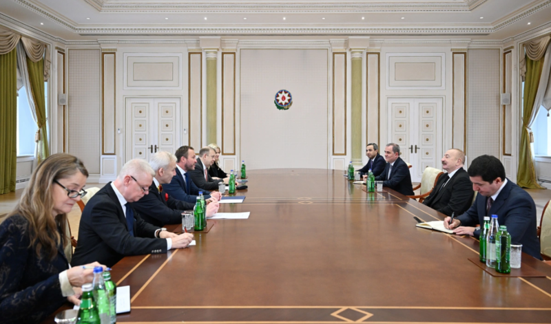 Prezident İlham Əliyev Estoniyanın xarici işlər nazirini qəbul edib