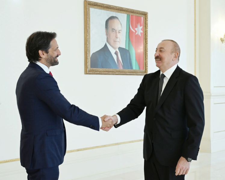 İlham Əliyev Slovakiya baş nazirinin müavininin başçılıq etdiyi nümayəndə heyətini qəbul edib
